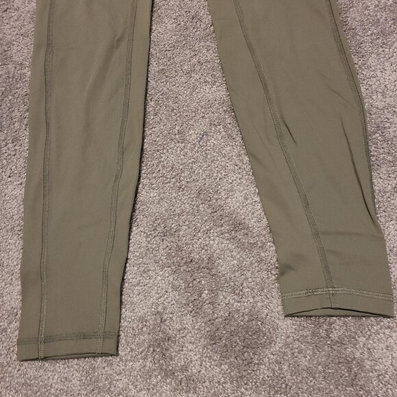 💥3/$30💥 NWT Yoga Workout pants with 2 side pockets. Grey sage - Picture 4 of 4
